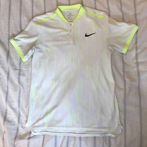 Men’s Nike Golf Blade Collar Dri-Fit Shirt- Sz Med